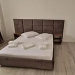 Royal 3*