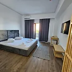 Royal Hotel 3*