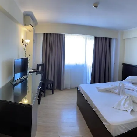 Hotel Royal 3*