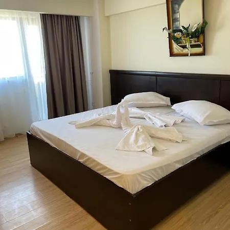 Royal Hotel 3*