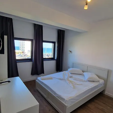Royal Hotel 3*